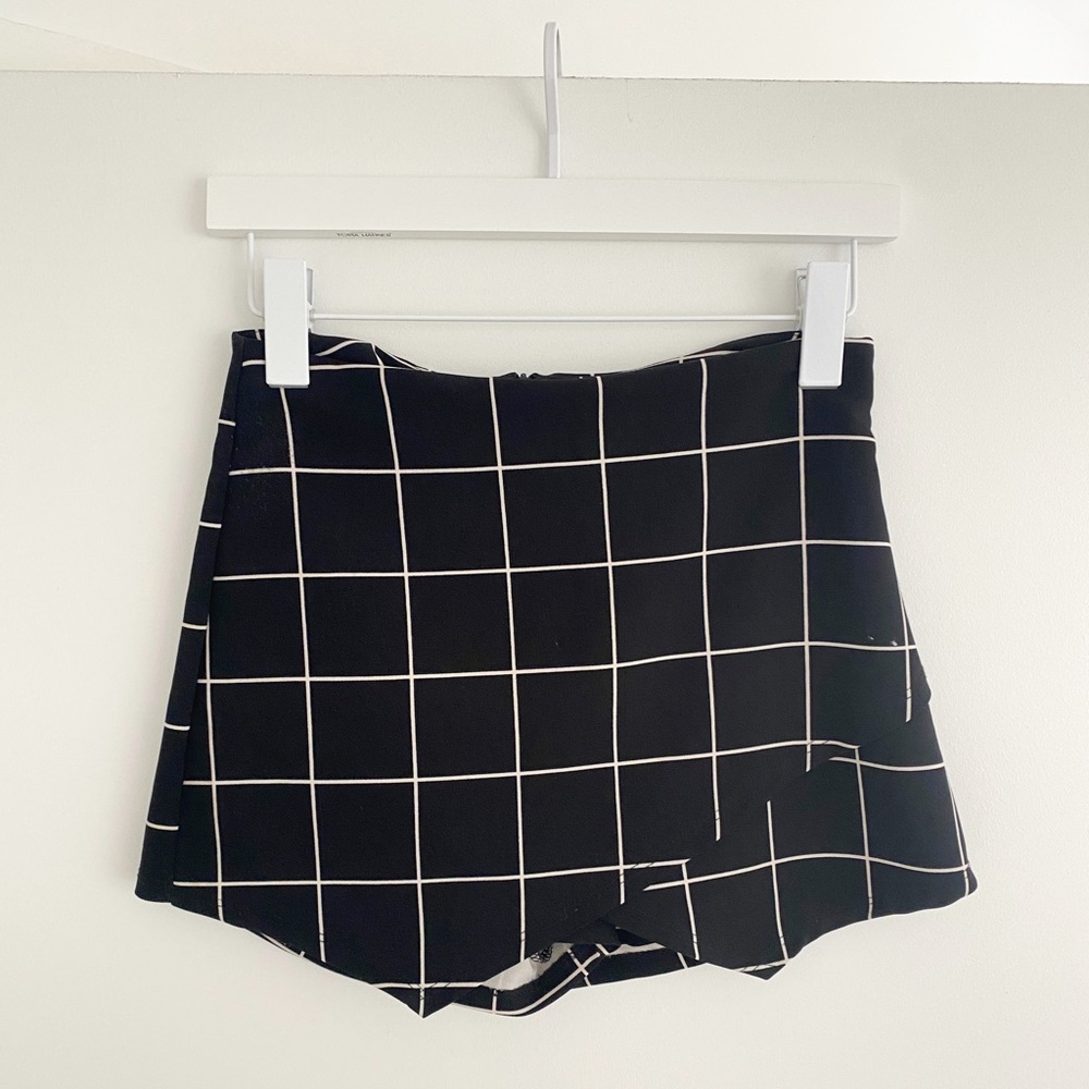 Gab and Kate Checkered Envelope Skort, XS